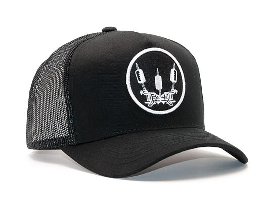 Kšiltovka Ari Ink Tattoo Crown Badge Trucker Black Snapback