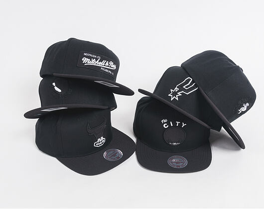 Kšiltovka Mitchell & Ness Full Dollar Cleveland Cavaliers Black Snapback