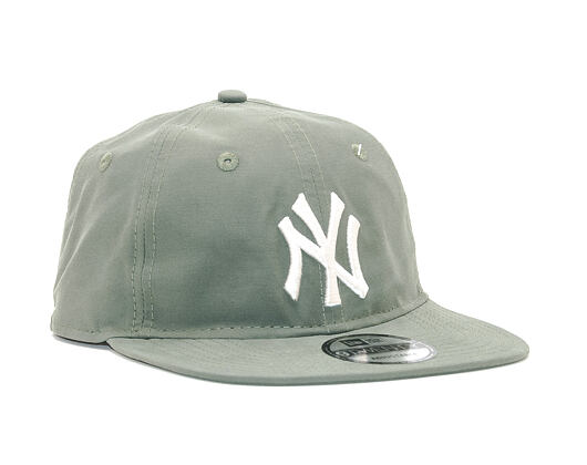 Kšiltovka New Era Light Weight Nylon Packable New York Yankees 9TWENTY New Olive/Off White Strapback