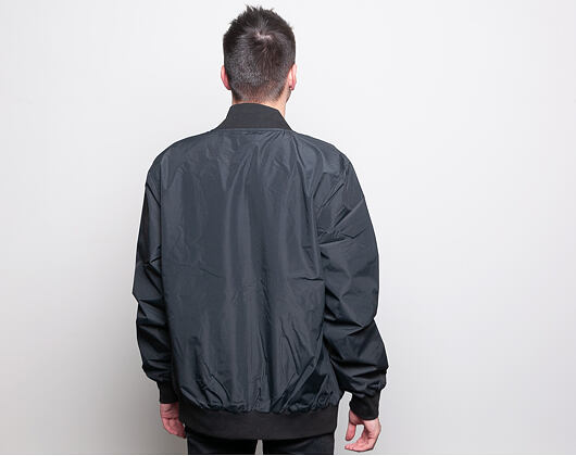 Bunda New Era Technical Varsity Black