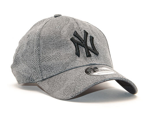 Kšiltovka New Era 9FORTY Engineered Plus New York Yankees Black / Black Strapback