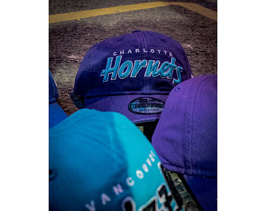 Kšiltovka New Era 9TWENTY Charlotte Hornets Hardwood Script OTC
