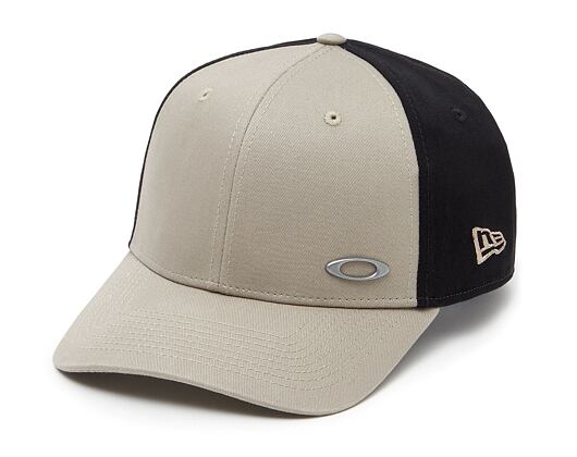 Kšiltovka Oakley New Era 39THIRTY Tinfoil Cap RYE