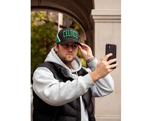 Kšiltovka New Era 9FIFTY Stretch Snap Boston Celtics Hook