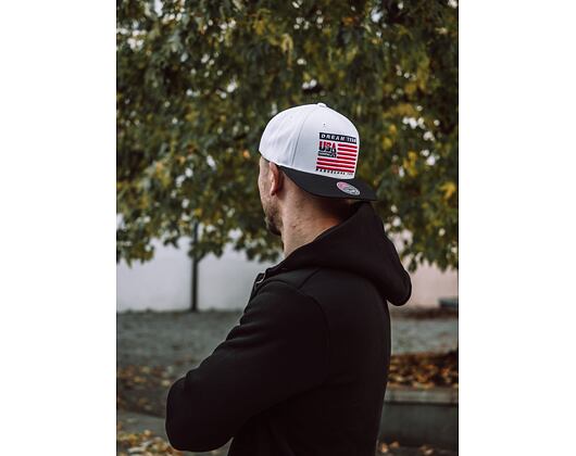 Kšiltovka Mitchell & Ness 1992 Dream Team Flag Snapback Team USA