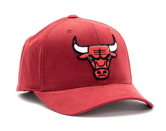 Kšiltovka Mitchell & Ness INTL840 Chicago Bulls Cardinal 110 Snapback