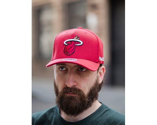 Kšiltovka MItchell & Ness Team Ground Redline Miami Heat Maroon 6HSSMM19361-CBMHEMARO
