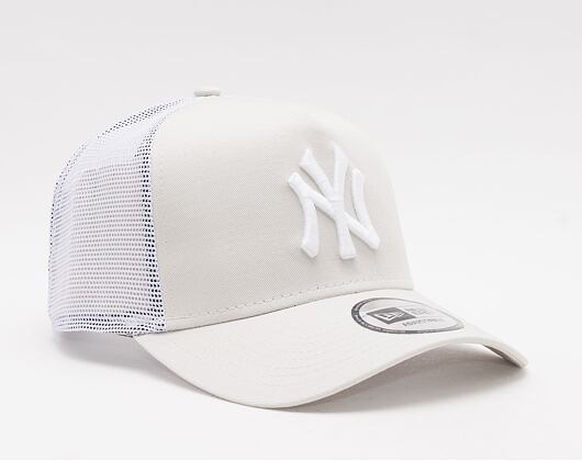 Kšiltovka New Era - MLB Essential 9FORTY Trucker - NY Yankees - Stone / White