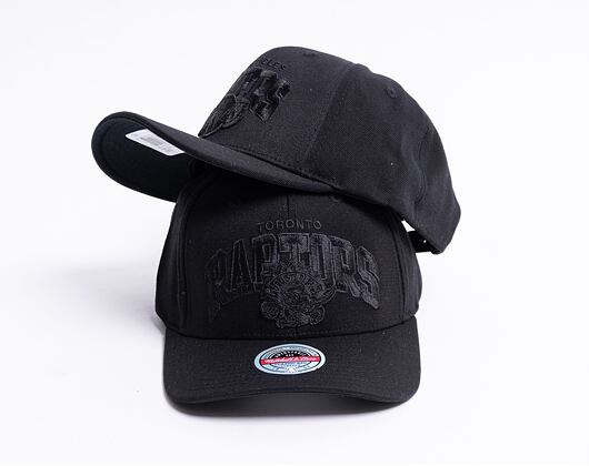 Kšiltovka Mitchell & Ness Toronto Raptors Black Out Arch 110 Snapback Black