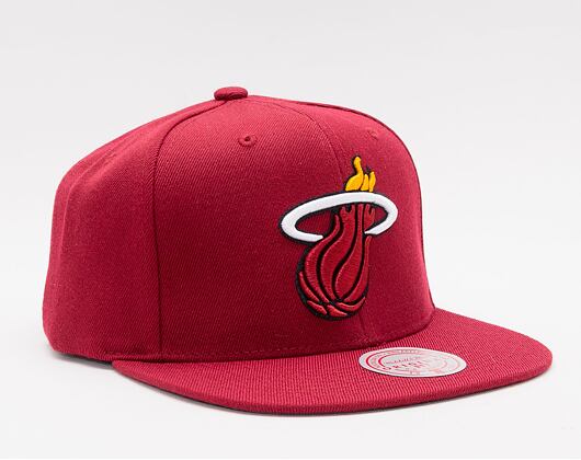 Kšiltovka Mitchell & Ness Team Ground 2.0 Snapback Miami Heat Maroon