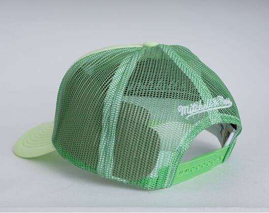 Kšiltovka Mitchell & Ness Milwaukee Bucks Pastel Trucker Snapback HWC Green