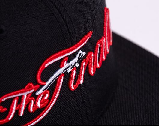Kšiltovka Mitchell & Ness The Finals Snapback Chicago Bulls Black