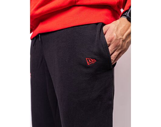 Tepláky New Era NBA Script Joggers Chicago Bulls Black/Red