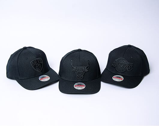 Kšiltovka Mitchell & Ness Blk/Blk Logo Classic Red Chicago Bulls Black