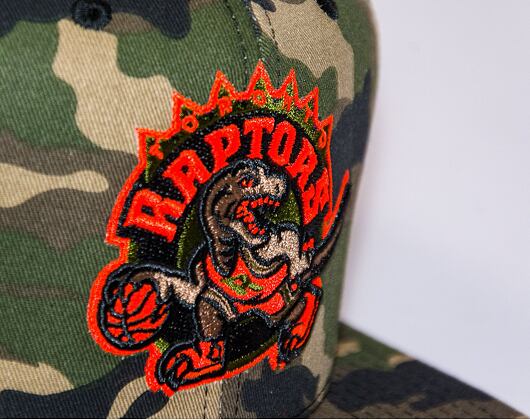 Kšiltovka Mitchell & Ness NEON CAMO POP SNAPBACK HWC Toronto Raptors Camo