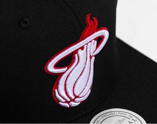 Kšiltovka Mitchell & Ness BRED SNAPBACK Miami Heat Black