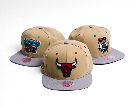 Kšiltovka Mitchell & Ness CLASSIC CANVAS SNAPBACK Chicago Bulls Tan