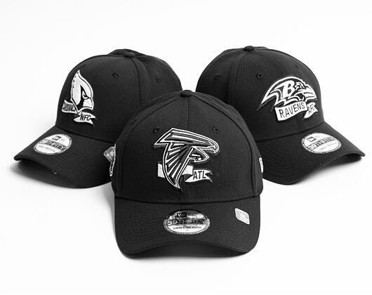 Kšiltovka New Era 39THIRTY NFL22 Sideline Atlanta Falcons Black / White