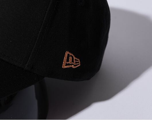 Dámská kšiltovka New Era 9FORTY Womens MLB Metallic Logo New York Yankees Black / Shiny Rose Gold