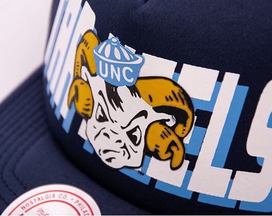 Kšiltovka Mitchell & Ness NCAA Billboard Trucker Snapback University Of North Carolina Navy