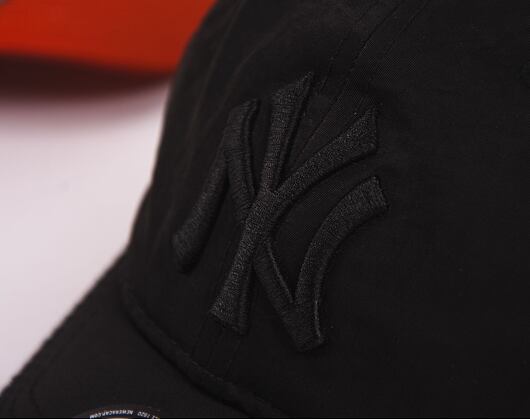 Kšiltovka New Era 9TWENTY MLB Multi Texture  New York Yankees Black