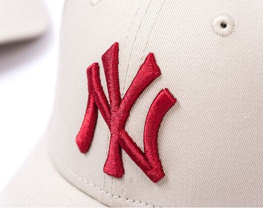 Dětská Kšiltovka New Era 9FORTY Kids MLB League Essential New York Yankees Stone / Cardinal