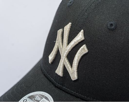 Kšiltovka New Era 9FORTY MLB League Essential New York Yankees Black / Toasted Peanut