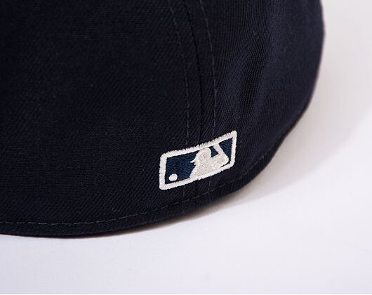 Kšiltovka New Era 59FIFTY MLB "Varsity Pin & Sidepatch" Seattle Mariners