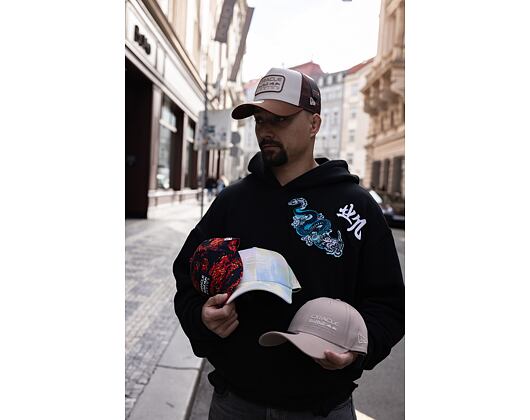 Kšiltovka New Era 9FORTY All-Over-Print Red Bull F1 Red Lava