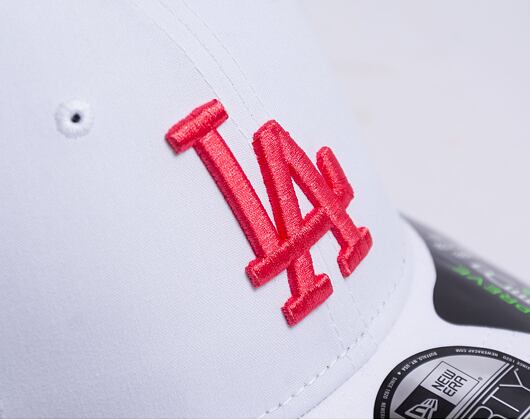 Kšiltovka New Era 9FORTY MLB Repreve Los Angeles Dodgers White / Lava Red