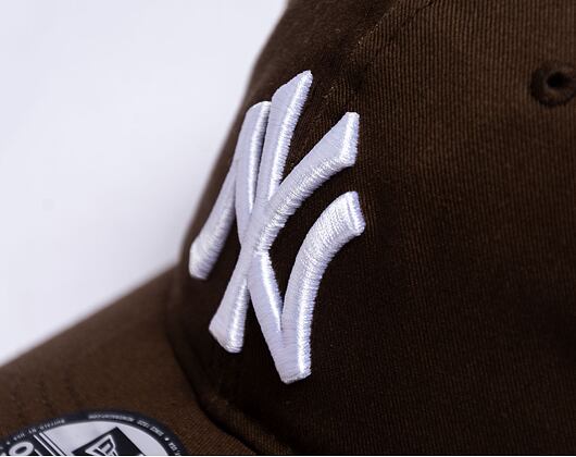 Kšiltovka New Era - MLB Essential 9TWENTY - NY Yankees - Walnut / White