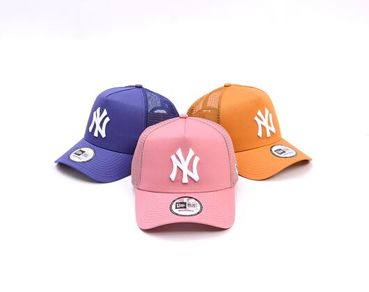 Kšiltovka New Era - MLB Essential 9FORTY Trucker - NY Yankees - Pink / White