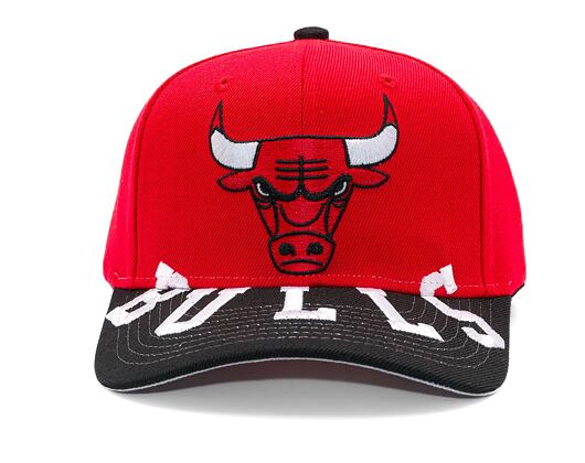 Kšiltovka Mitchell & Ness - Chicago Bulls - Underarch Pro Snapback - Red