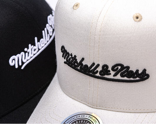 Kšiltovka Mitchell & Ness - Branded Script Stretch  - Black