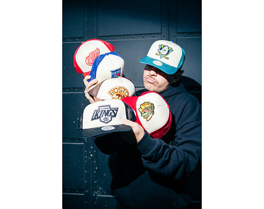 Kšiltovka Mitchell & Ness - NHL Vintage Block Trucker - Detroit Red Wings - Cream