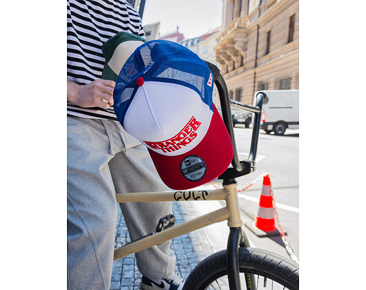 Kšiltovka New Era - Foam Trucker 19TWENTY - Stranger Things - Blue