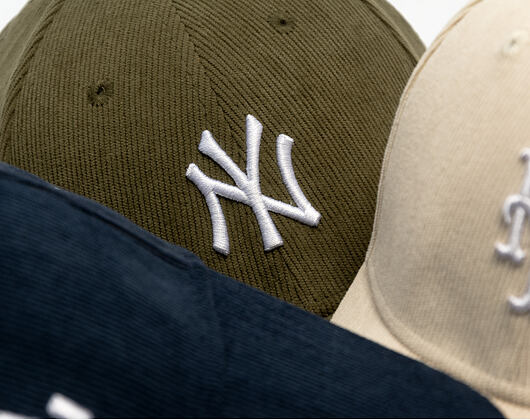 Kšiltovka New Era - MLB Soft Cord 9FORTY - NY Yankees - New Olive