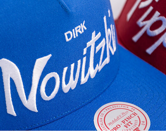 Kšiltovka Mitchell & Ness - Player Script Hwc - NBA - Dallas Mavericks - Dirk Nowitzki - Blue