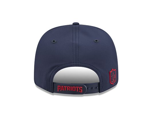 Kšiltovka New Era - NFL 2026 Sideline 9SEVENTY Stretch-Snap - New England Patriots - Team Color