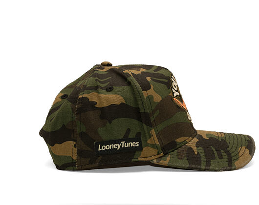 Kšiltovka Capslab - Looney Tunes A-Frame - Daffy Duck You're Despicable Distressed - Camo