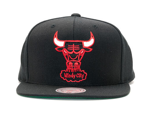Kšiltovka Mitchell & Ness Solid Team Color Chicago Bulls Black Snapback