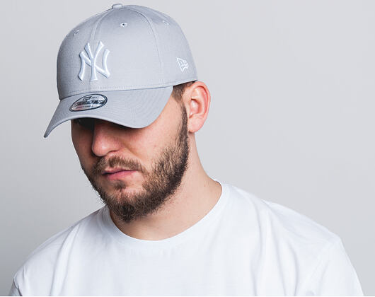 Kšiltovka New Era 9FORTY MLB League Basic New York Yankees Strapback Grey / White