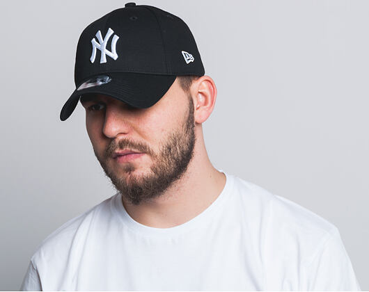 Kšiltovka New Era 9FORTY MLB League Basic New York Yankees - Black / White