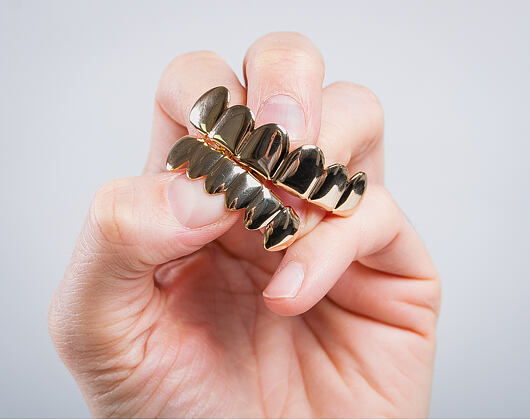 Pozlacené zuby King Ice Gold Plain Top Grillz