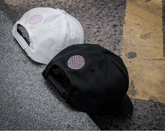 Kšiltovka Under Native Wavy Native Swish Snapback White