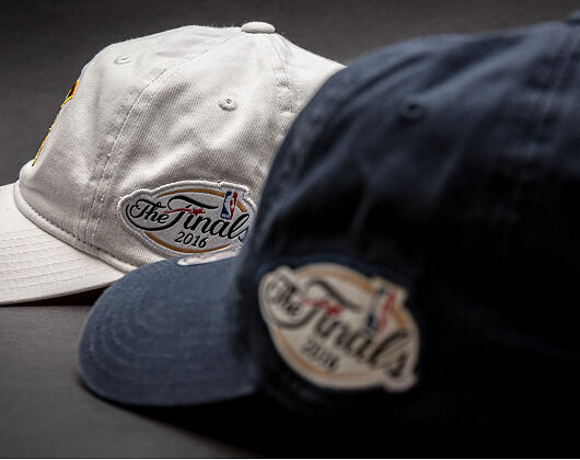 Kšiltovka Mitchell & Ness Championship Cleveland Cavaliers Navy Strapback