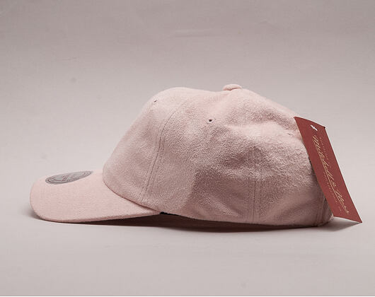 Kšiltovka Mitchell & Ness Micro Suede Slouch Chicago Blackhawks Light Pink Strapback