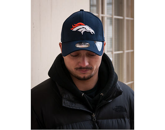 Kšiltovka New Era Sideline Tech Denver Broncos 39THIRTY Navy Stretchfit