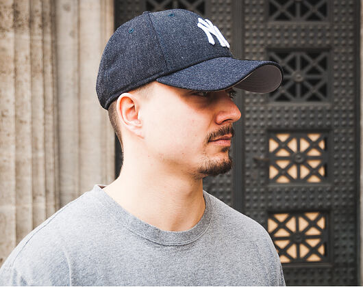 Kšiltovka New Era Heather Team Essential New York Yankees Heather Navy 9FORTY Strapback