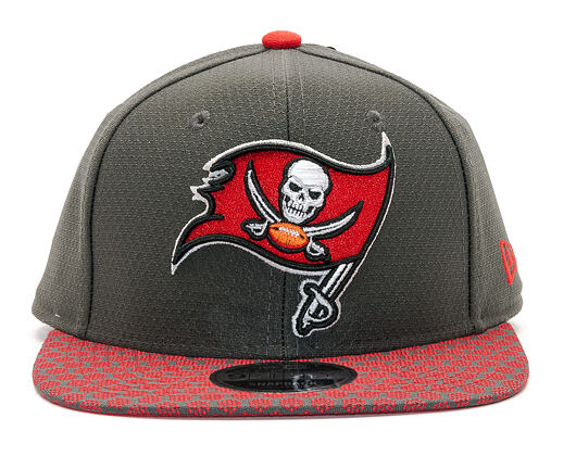 Kšiltovka New Era On Field NFL17 Tampa Bay Buccaneers 9FIFTY Official Team Color Snapback